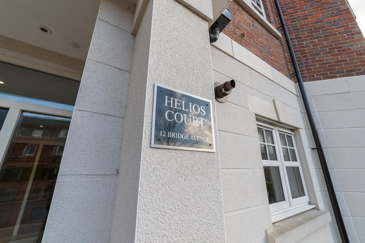 Helios Court Penthouse Serviced Apartment By Ferndale Maidenhead Exterior photo